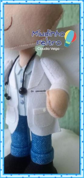 Boneco Médico de Asas