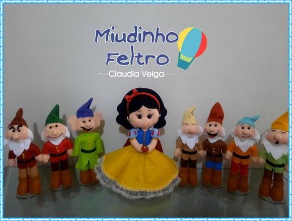 Branca de Neve e 7 Anões em Feltro