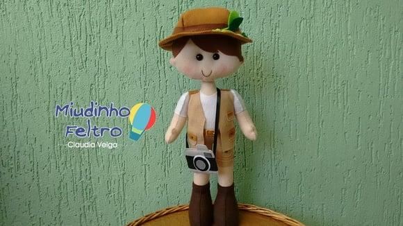 Menino Safari