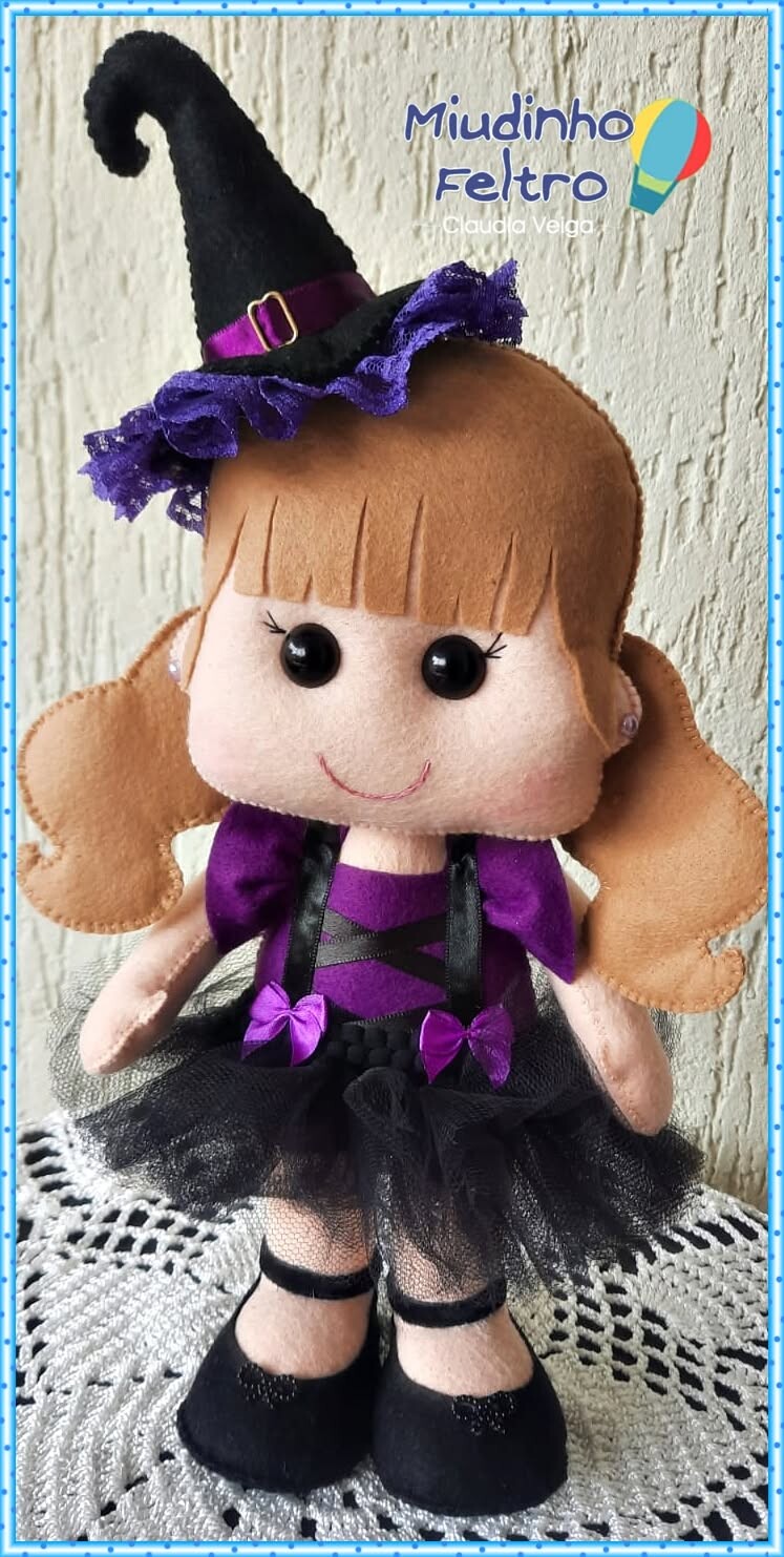 Boneca Bruxa Bruxinha