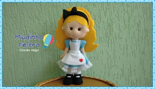 Alice no Páis das Maravilhas em Feltro