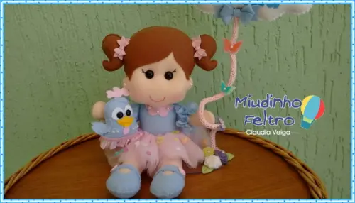 Boneca Galinha Pintadinha