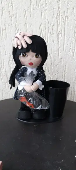 Centro de Mesa Wandinha - Porta Lápis