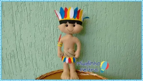 Indígena em Feltro Masculino