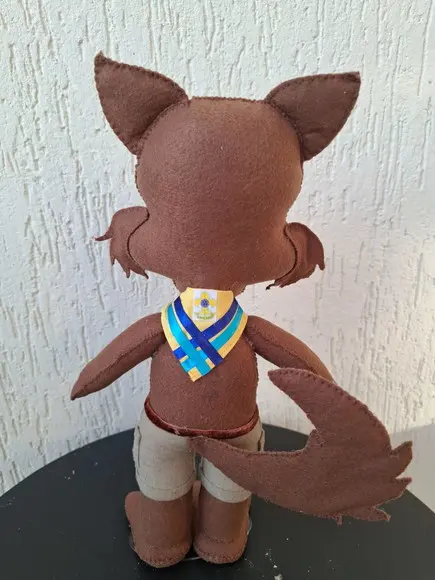 Lobinho Escoteiro BONECO