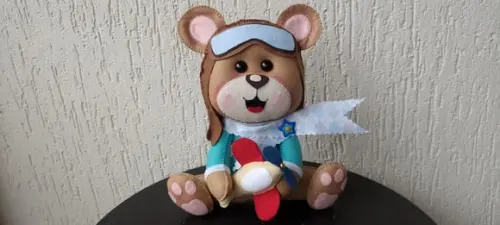 Urso Aviador Sentado