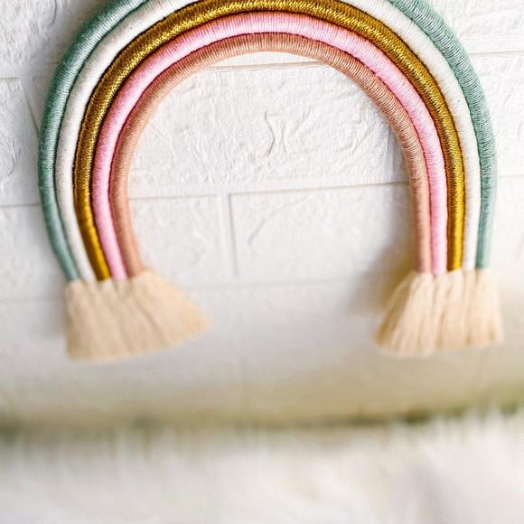 Arco-íris de Macramê
