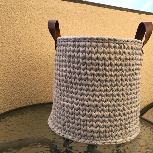 Cesto Fio de Malha 30x30 alça de couro Ecológico