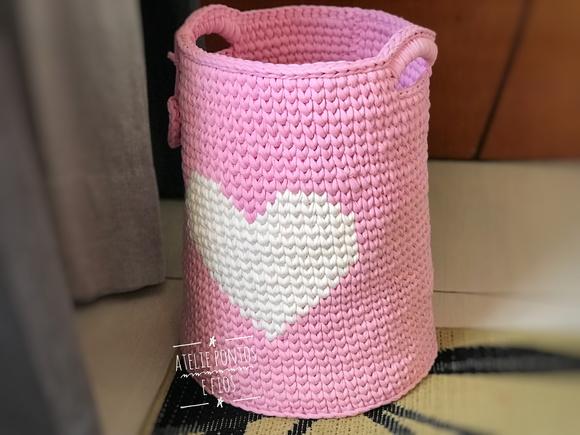 Cesto Fio Malha 30x40 com coração grande