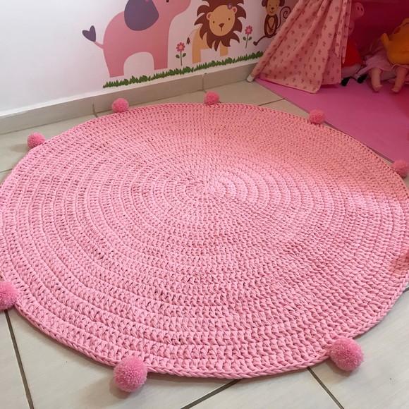 Tapete Fio de Malha 1,20 mts com Pompons