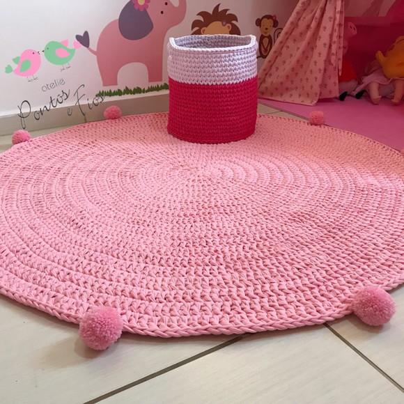Tapete Fio de Malha 1,20 mts com Pompons
