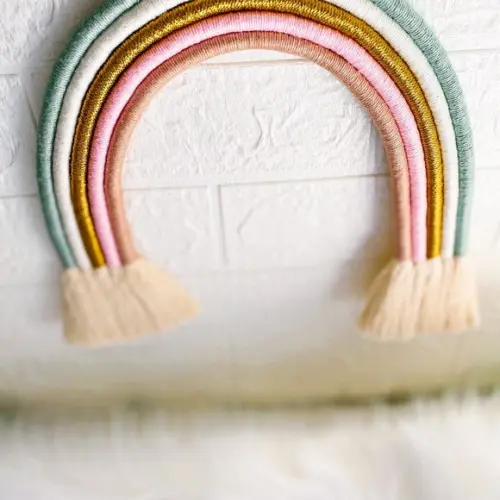 Arco-íris de Macramê