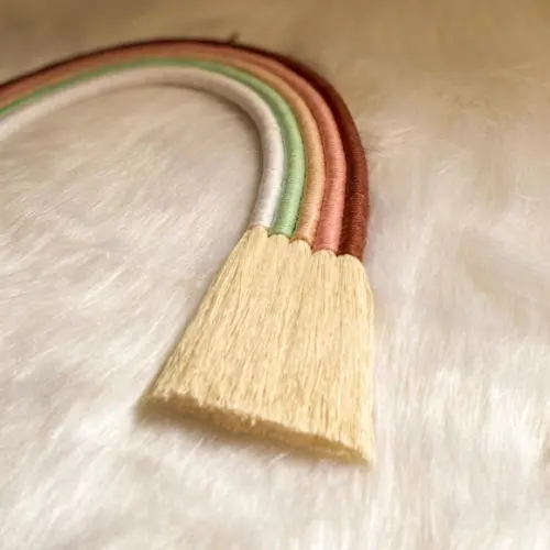 Arco-íris de Macramê