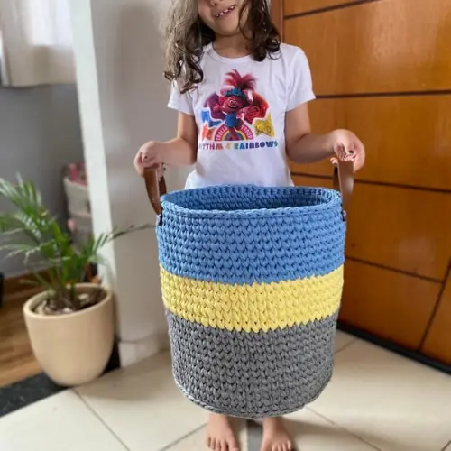 Cesto 35x40 com alça de Couro ecológica