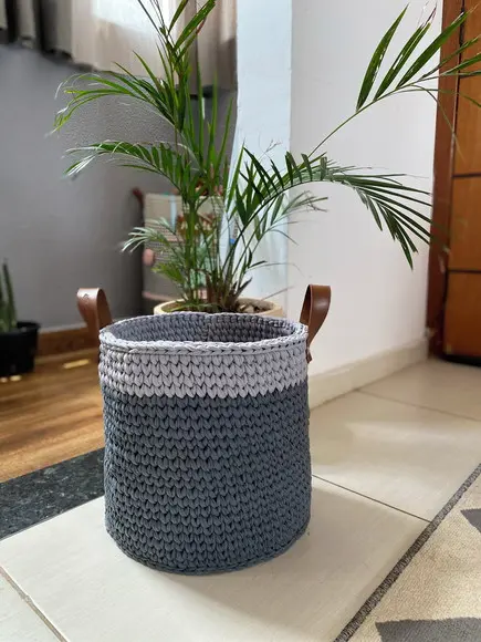 Cesto Fio de Malha 30x30 alça de couro Ecológico