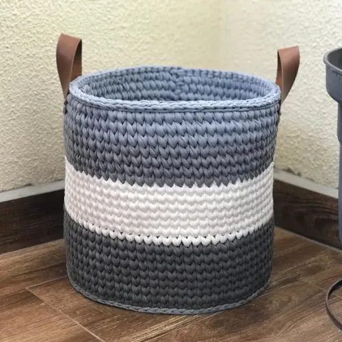 Cesto Fio de Malha 30x30 alça de couro Ecológico