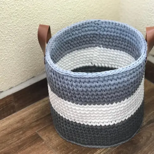 Cesto Fio de Malha 30x30 alça de couro Ecológico