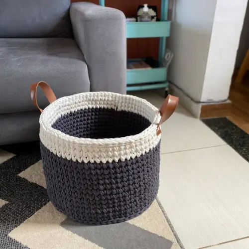 Cesto Fio de Malha 40x30 c alça de couro ecológica