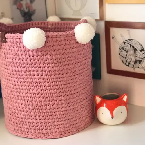 Cesto Fio Malha 30x30 com pompons