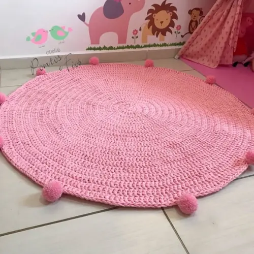 Tapete Fio de Malha 1,20 mts com Pompons