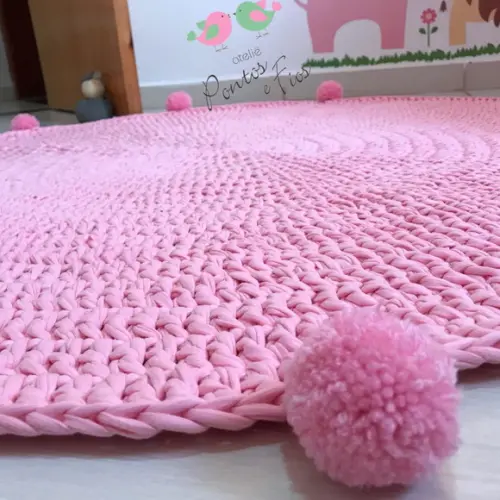 Tapete Fio de Malha 1,20 mts com Pompons