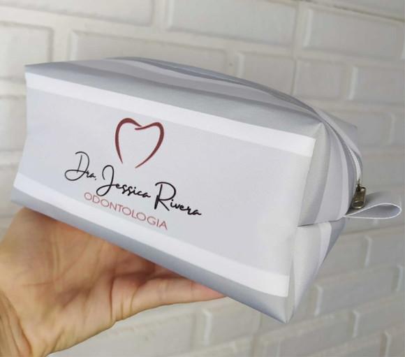 Necessaire Cinza Personalizada com Logo Marca-brinde de Luxo