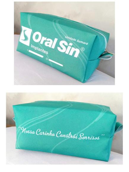 Necessaire Verde Personalizada com Logo - Brinde de Luxo