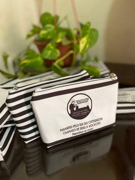 Necessaire Personalizada Catequese Modelo Carteira