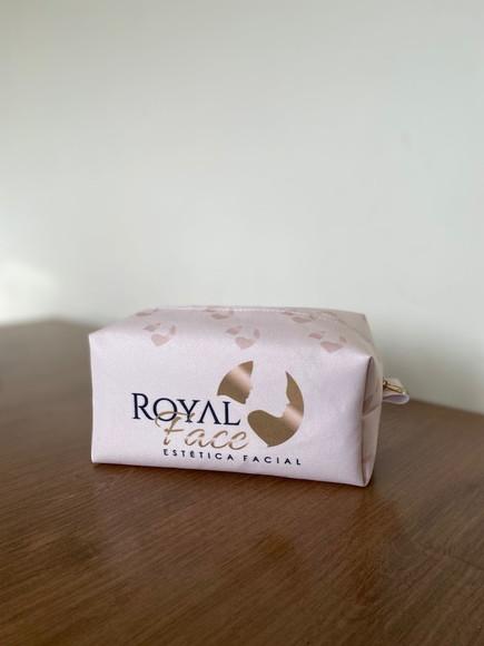 Nécessaire Personalizada com Logo Dourado -brinde de Luxo