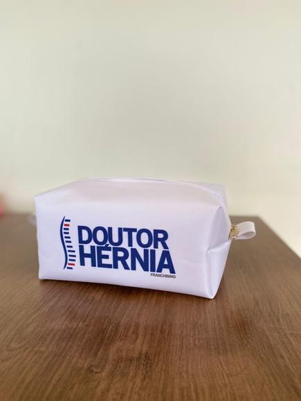 Necessaire Branca Personalizada com Logo Brinde de Luxo