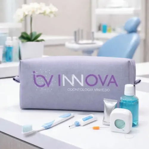 Necessaire Personalizada com Logo Brinde Consultório Clínica