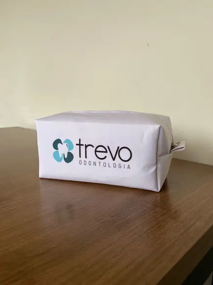 Necessaire Personalizada com Logo - Brinde de Luxo