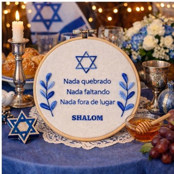 Shalom Bordado a Mão em Bastidor Decoração Afetiva
