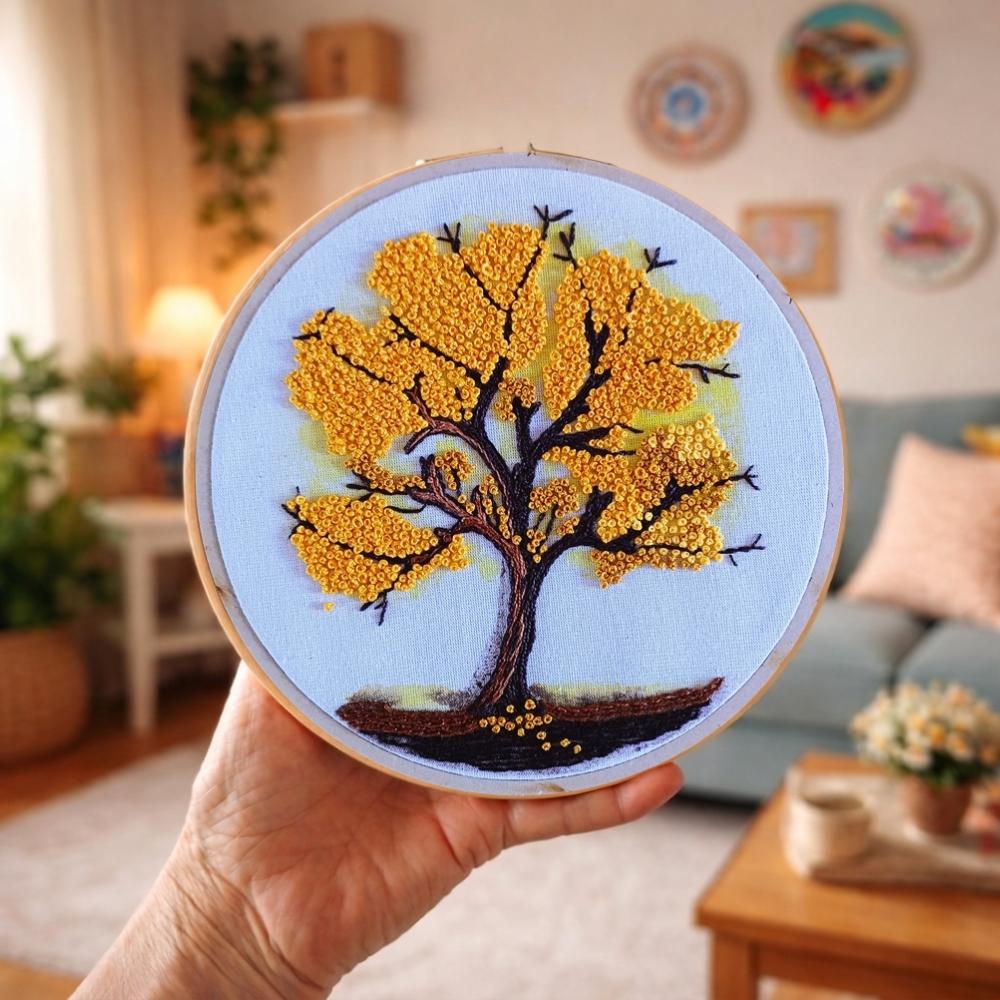 Ipê Amarelo Bordado à Mão em Bastidor