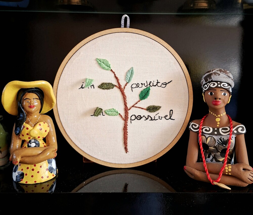 Quadro Decoração Interativo Presente Afetivo Bordado em Bastido