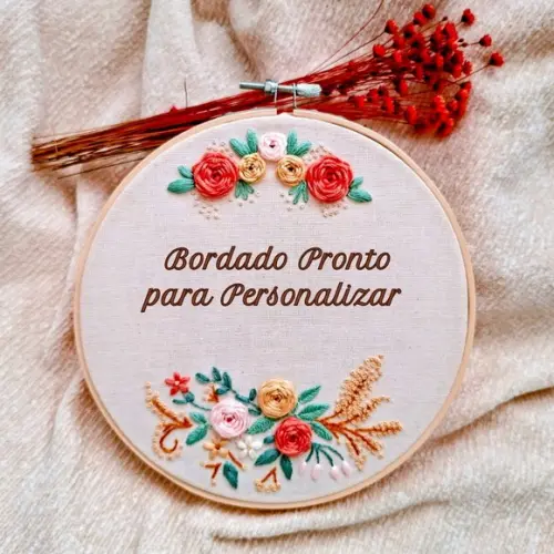 Porta Alianças Rosas Bordado à mão Personalizado em Bastidor s