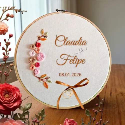 Porta Alianças Bordado a Mão em Bastidor Personalizado Frase