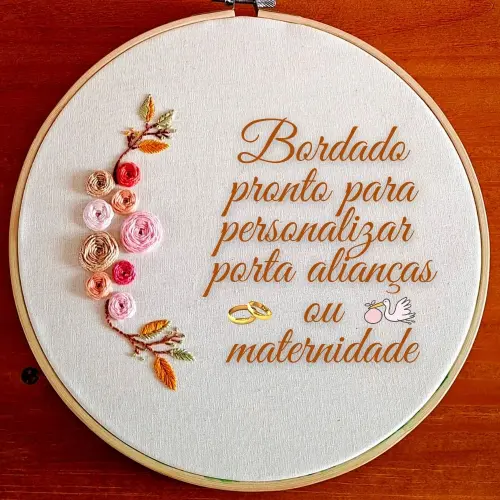 Bordado a Mão em Bastidor Porta Alianças  Personalizado com Fra
