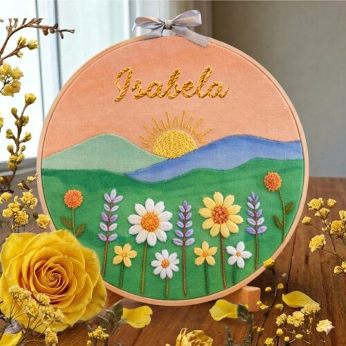 Porta Maternidade em Bastidor Bordado à mão Personalizado Nascer do Sol