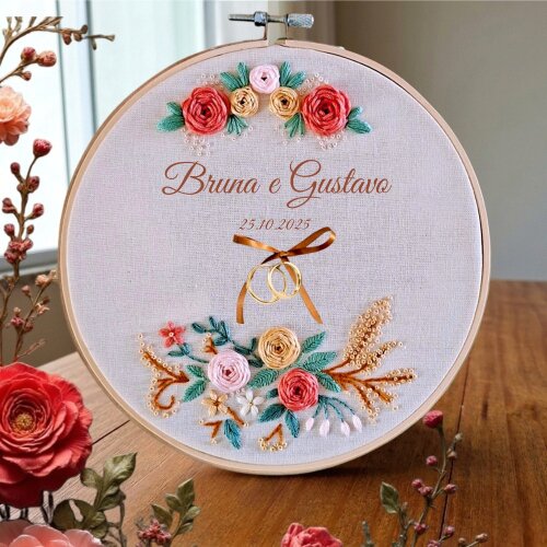Porta Alianças Rosas Bordado à mão Personalizado em Bastidor semi pronto
