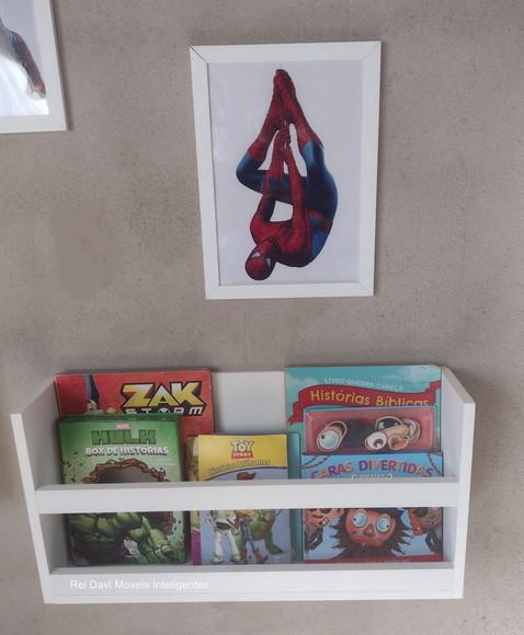 2 Prateleiras Montessoriana Bonecos e Boneca Herois Mdf...