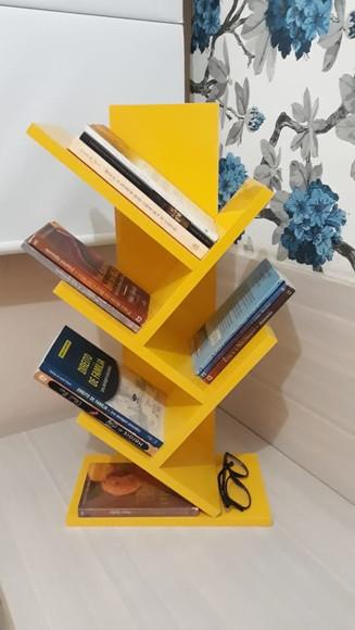 Livreiro Porta Livro Estante de Mesa Prateleira Amarelo .