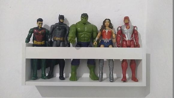 Prateleiras Bonecos e Boneca Herois 100% mdf - 4 Unidades