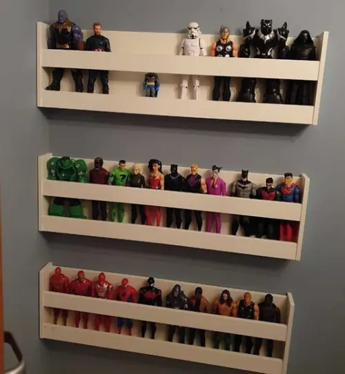2 Prateleiras Montessoriana Bonecos e Boneca Herois 100% mdf