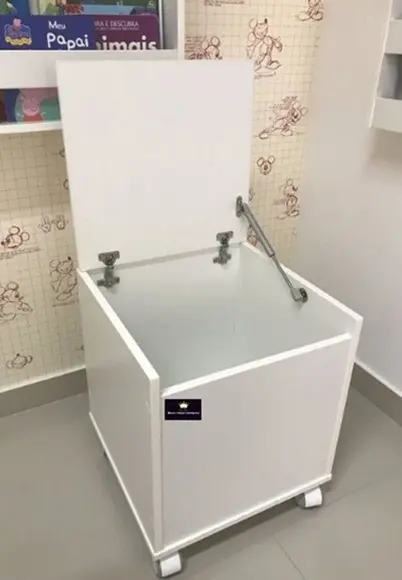 Baú de Brinquedos Montessoriano mdf c/ Rodinhas