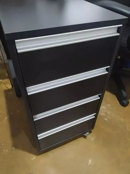 Cômoda Gaveteiro Guarda Roupas Moderno e Decorativo Mdf..