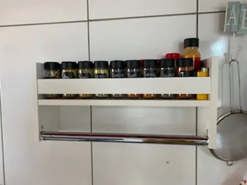 Nicho Prateleira mdf Porta Temperos e Papel Toalha.