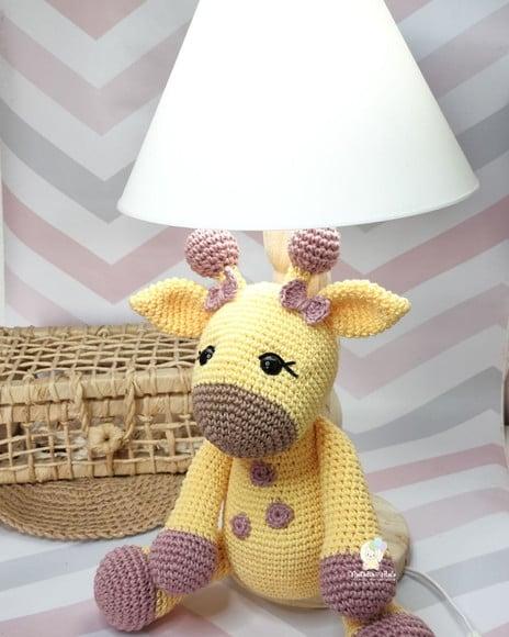 Abajur Decorado Amigurumi Girafa