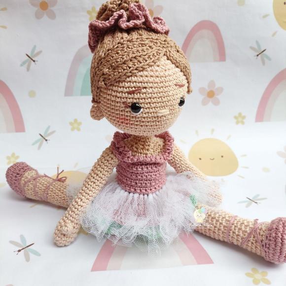 Boneca Bailarina Amigurumi