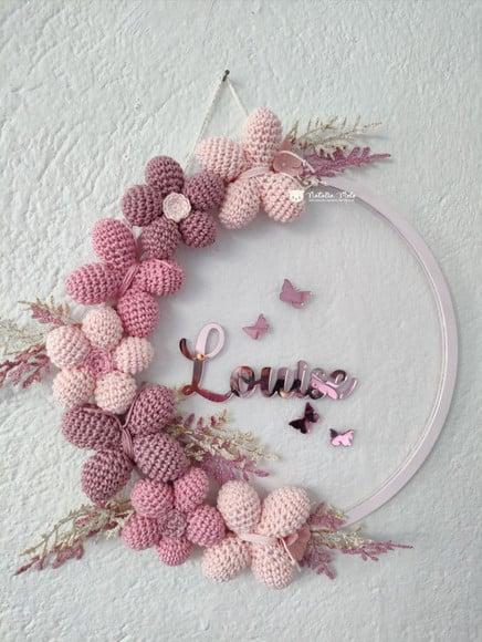 Enfeite de Porta Maternidade Flores e Borboletas Amigurumi